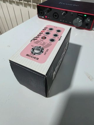 Pedal Delay MOOER D7+cable de alimentación PSA