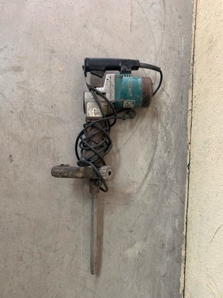 Taladro percutor Bosch y Makita