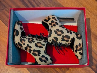 Botines Carolina Herrera Talla 37