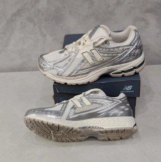 New Balance 1906R Scarpa Argento/Bianco Taglia 42.