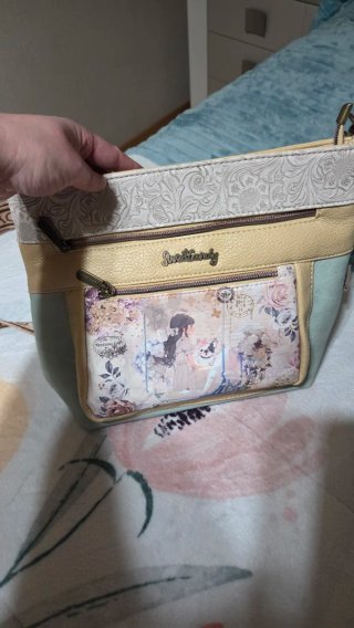 Bolso bandolera y tarjetero