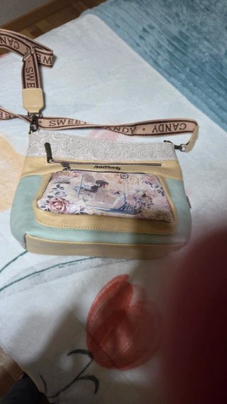 Bolso bandolera y tarjetero