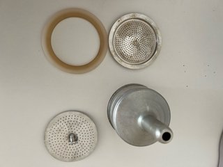 Caffettiera elettrica bianca