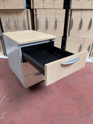 LOTE DE 30 CAJONERAS STEELCASE EN MUY BUEN ESTADO