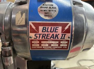 CORTADORA VERTICAL DE TEJIDOS BLUE STREAK II