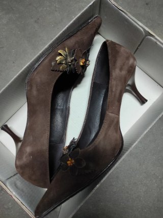 Zapatos de piel marrones talla 39