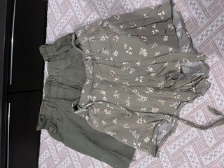 Lote 2 shorts fluidos verde militar
