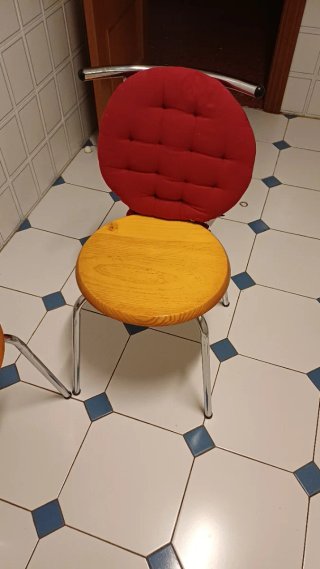 Sillas Cocina cromadas.