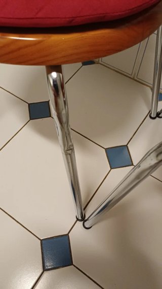Sillas Cocina cromadas.