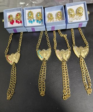 Conjunto Pendientes y manlta Corazón Marroquí niña
