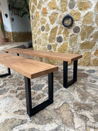 “BANCOS “ de madera maciza y acero para mesas