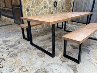“BANCOS “ de madera maciza y acero para mesas