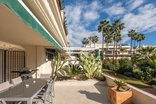 Piso en venta en Nueva Andalucía centro en Marbella