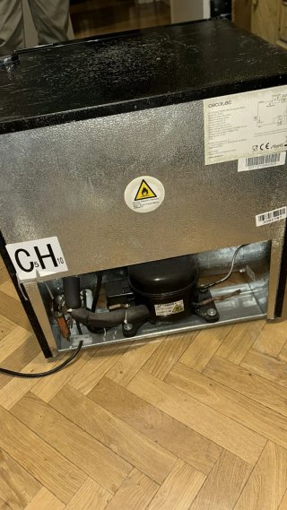 Mininevera Cecotec GrandCooler Nero
