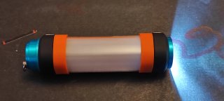 Linterna LED Recargable Sumergible IP68