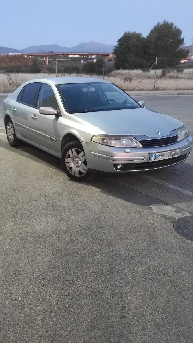 Renault Laguna único propietario. - foto 1
