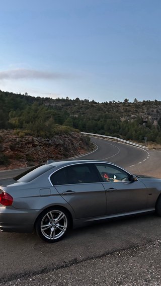 BMW 318d E90 LCI (2009) – 143cv
