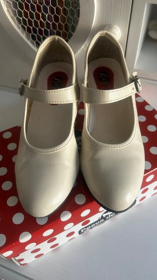 Zapatos Flamenca Niña Talla 32 Color Crema