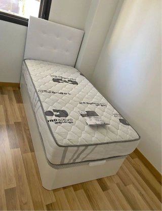 Canapé y colchón de 90x190 en oferta