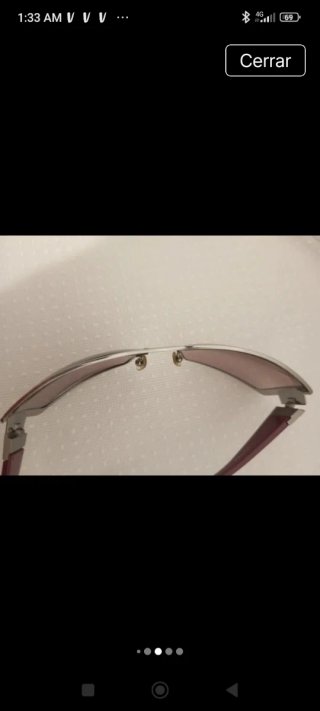 Gafas de sol plateadas y marrones