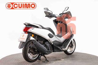 YAMAHA NMAX 125