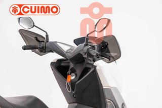 YAMAHA NMAX 125