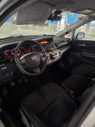 Honda FR-V 2006