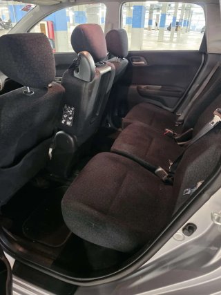 Honda FR-V 2006