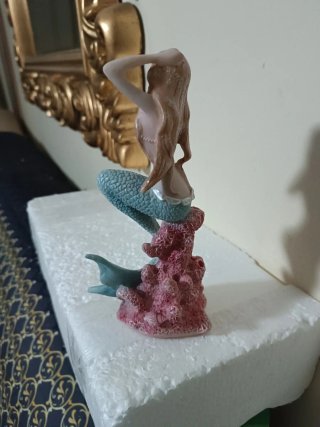 Figura Sirenita 18cm. Ideal para adorno y coleccio