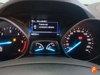 Ford Kuga 2.0 TDCi 110kW 4x2 A-S-S ST-Line
