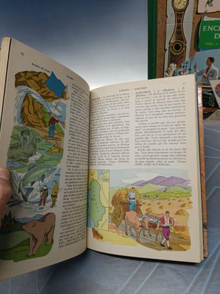 ENCICLOPEDIA DE ORO - TOMO 1 y 4 - EDITORIAL NOVARO-coleccionismo