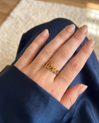 Anillo LOVE chapado oro 18k talla 19
