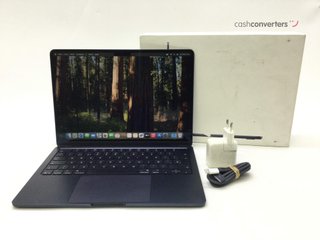 portatil apple apple macbook air m4 10-core 4.4 13 (10gpu) (2025) (a3240)
