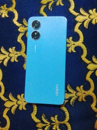 Móvil OPPO Celeste