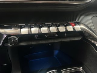 Peugeot 3008 Hybrid 225 e-EAT8 Allure