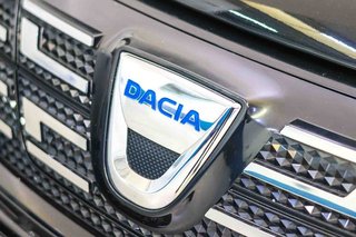 Dacia Spring Essential Electric 33kW (45CV)