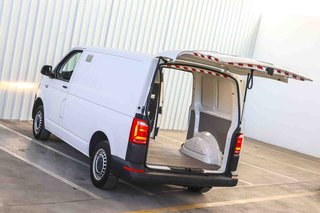 Volkswagen Transporter L1H1 2.0 TDI Business Line