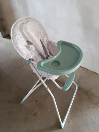 Silla de bebé plegable con bandeja