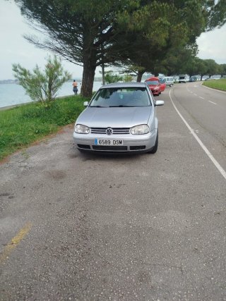 Volkswagen Golf 2004