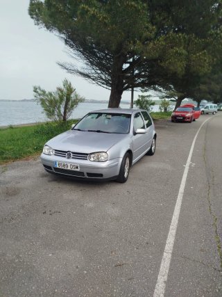 Volkswagen Golf 2004