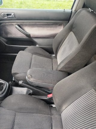 Volkswagen Golf 2004