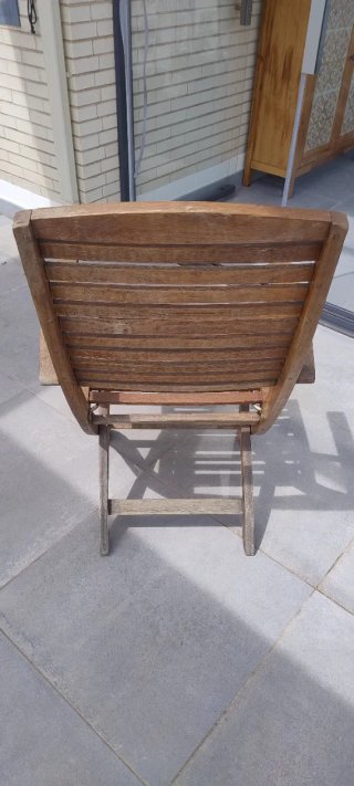 Conjunto madera Mesa y Sillones plegables