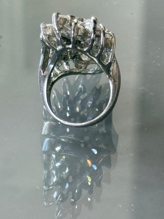 Anello cocktail cristalli e strass argento