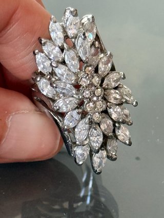 Anello cocktail cristalli e strass argento