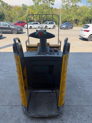 Transpaleta plataforma fija Jungheinrich ERE 225