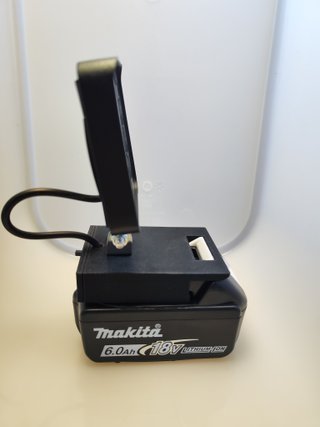 FOCO LED DE 96W PARA BATERÍAS MAKITA LXT