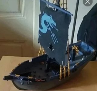 Piratas y barco de  Playmobil. Clicks.