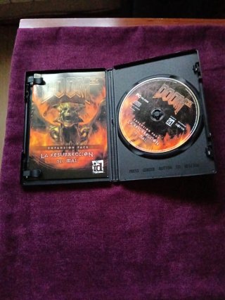 Juegos PC Doom 3 y Alone in the Dark