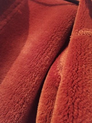 Chaqueta roja con borreguito