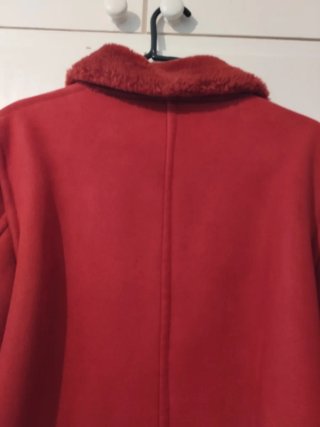 Chaqueta roja con borreguito